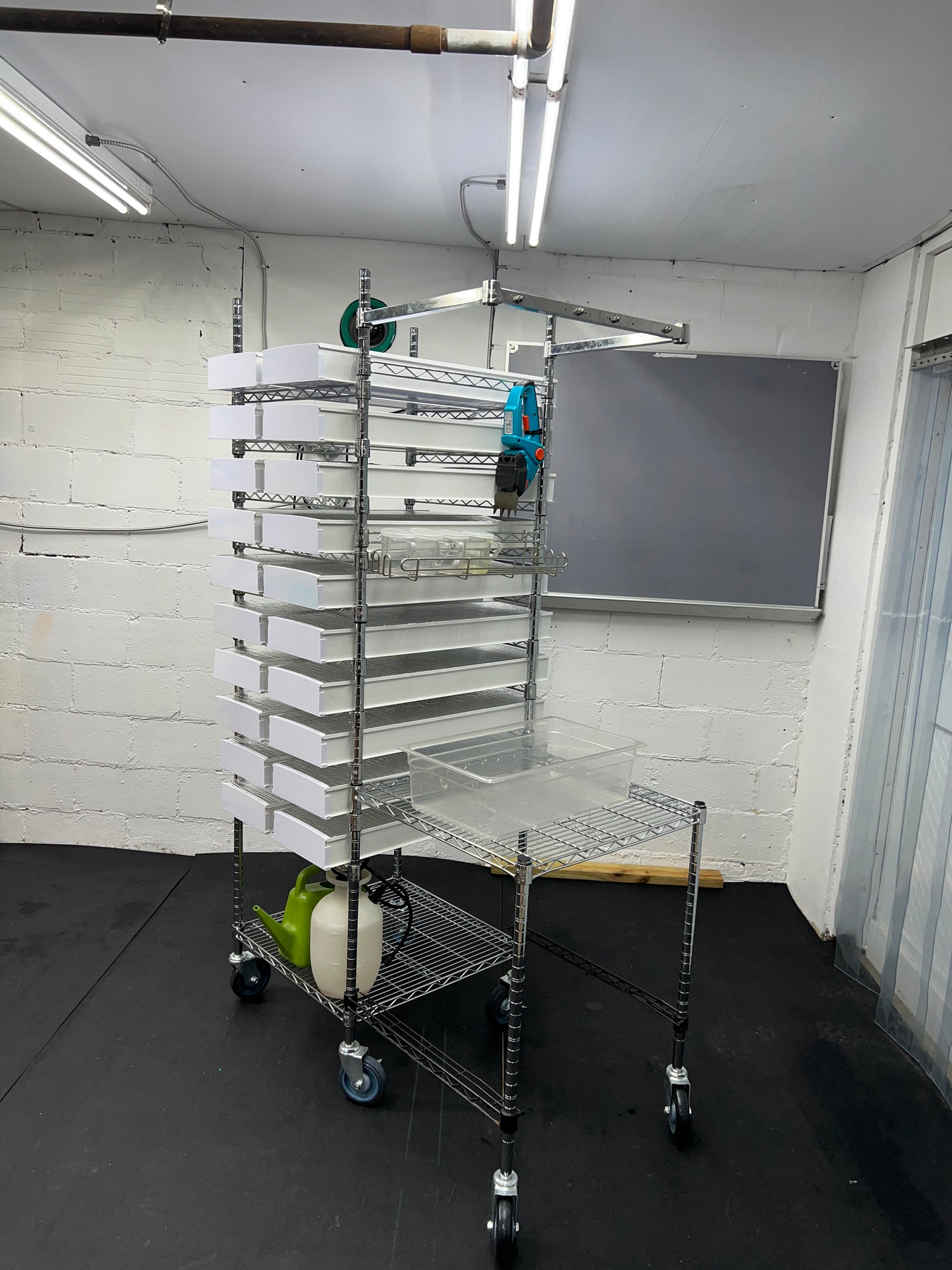 Germination Workstation – Urban Greens